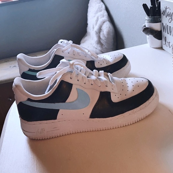 Nike Air Force 1 Painted - Picture 1 of 5